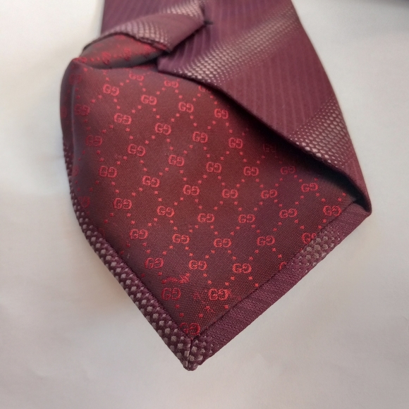 Recent Gucci mens stripe silk tie - Picture 10 of 12